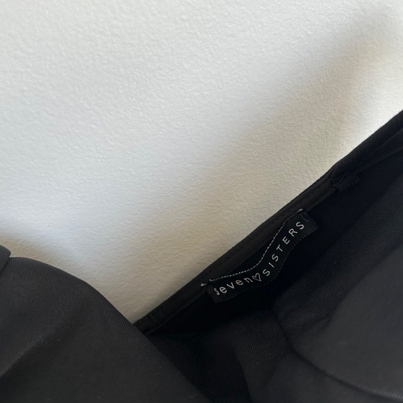 Open Back Seven Sisters Black Flowy Mini Dress (XS) - Picture 4 of 4